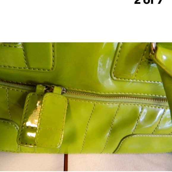 New MAXXIUM GREEN PATENT SHOULDER BAG - Picture 3 of 9